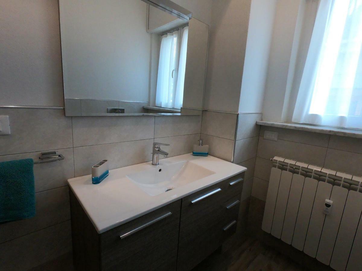 "Home Away From Home" Monterosso al Mare Esterno foto